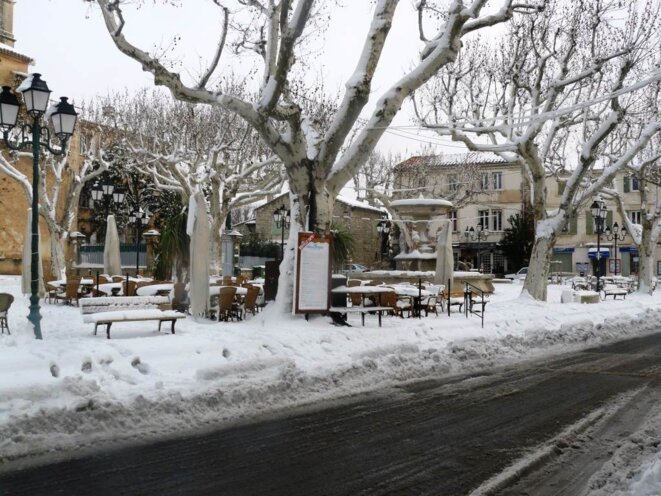 La place de Maussane appelée Monblanc ! La place de Maussane appelée Monblanc !